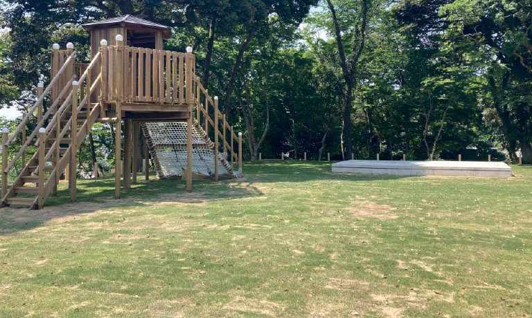 やがい広場 Outdoor Plaza